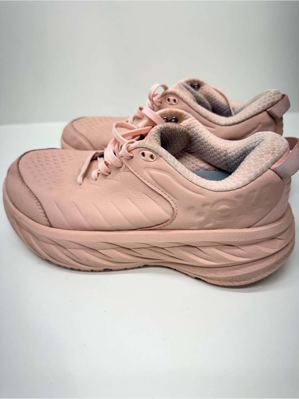 Hoka One One Bondi SR Women 9D  Wide Leather Slip Resistant Peach Whip pink